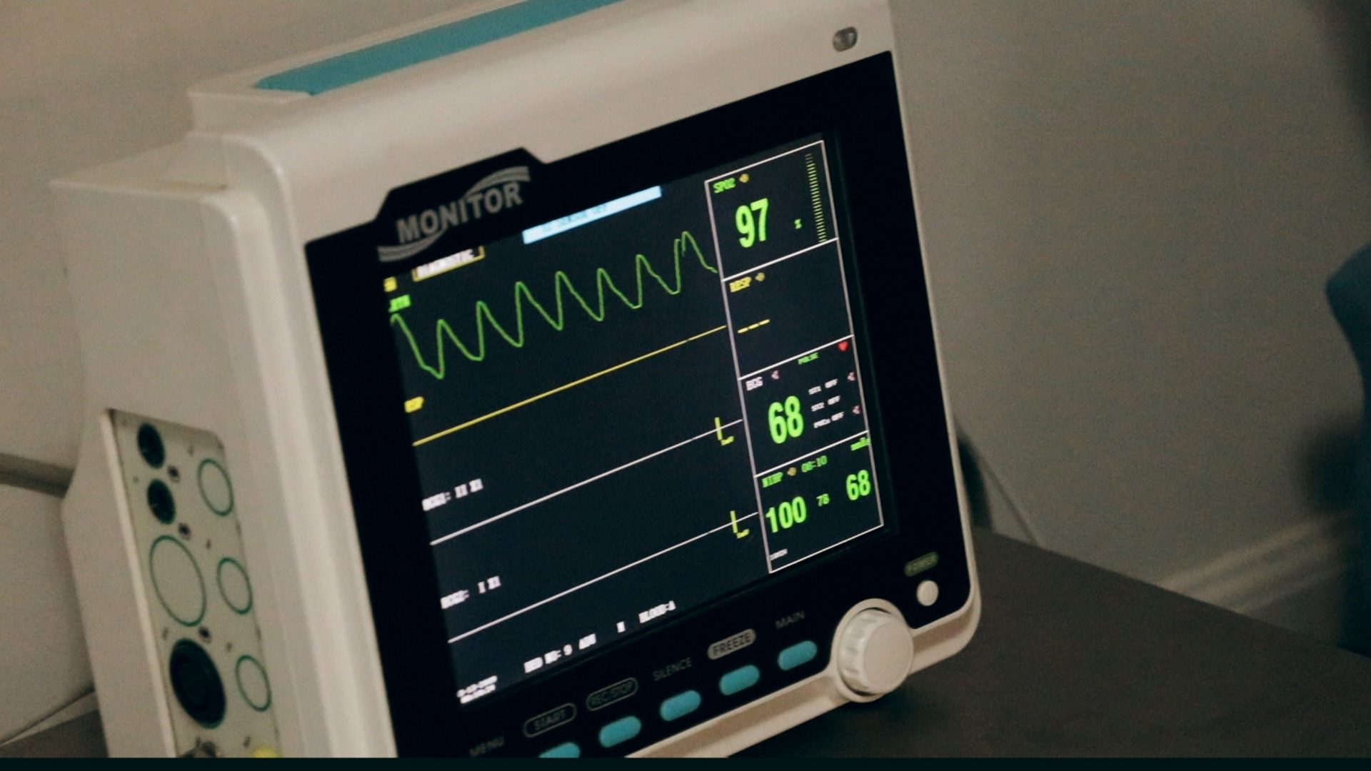 Machine showing vitals in a health care setting